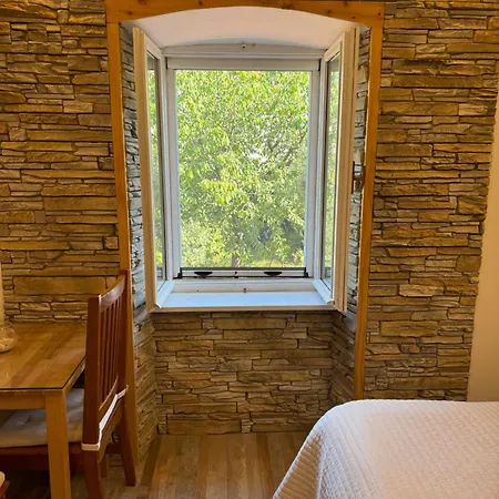 Lorena Guest house 3*